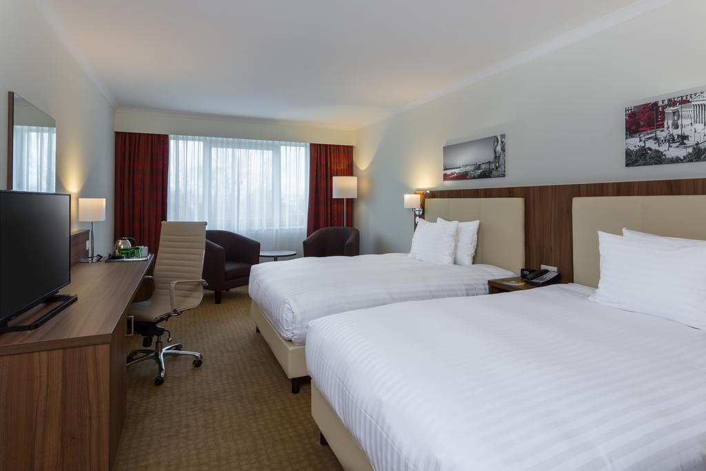 Hotel Hilton Garden South Wien