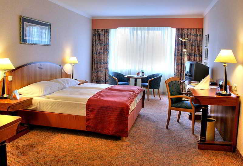 Hilton Garden South 4* Wien