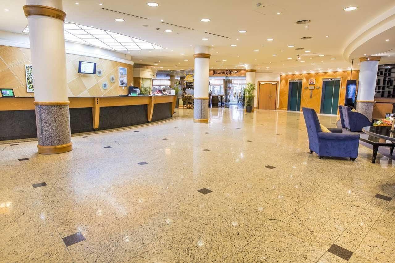 Hilton Garden South 4* Wien